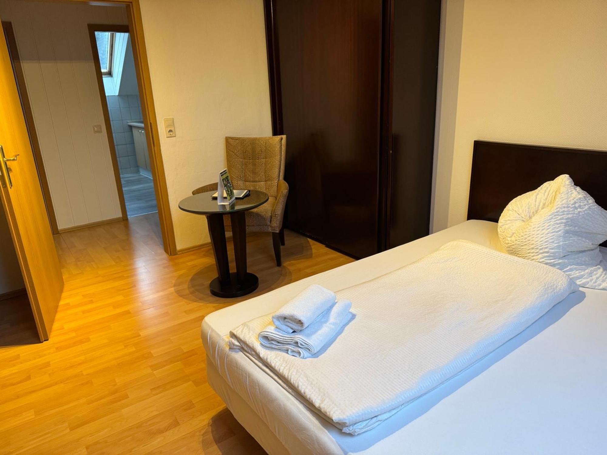 Hotel Gaestezimmer Gasthof Becker Wulfrath Exteriér fotografie