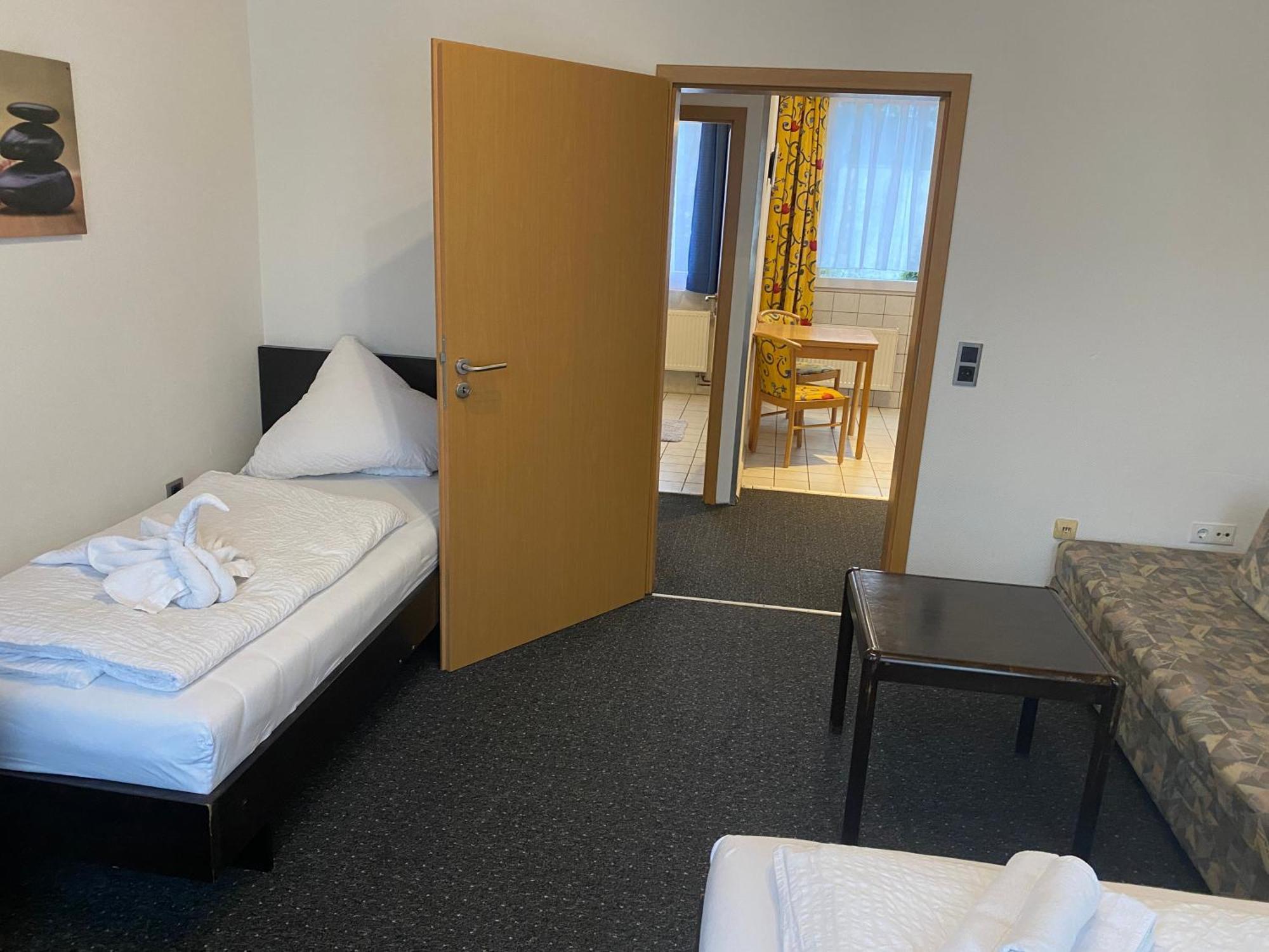 Hotel Gaestezimmer Gasthof Becker Wulfrath Exteriér fotografie