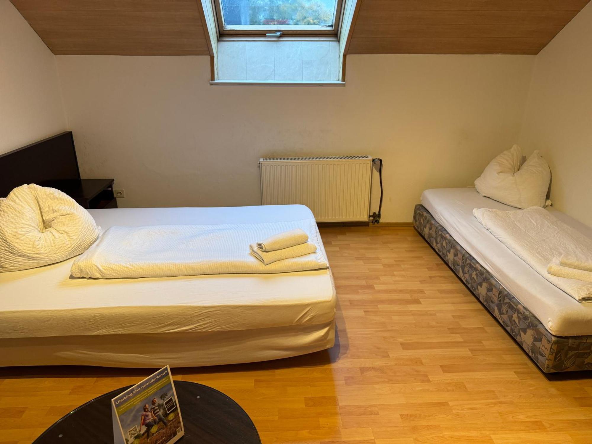 Hotel Gaestezimmer Gasthof Becker Wulfrath Exteriér fotografie